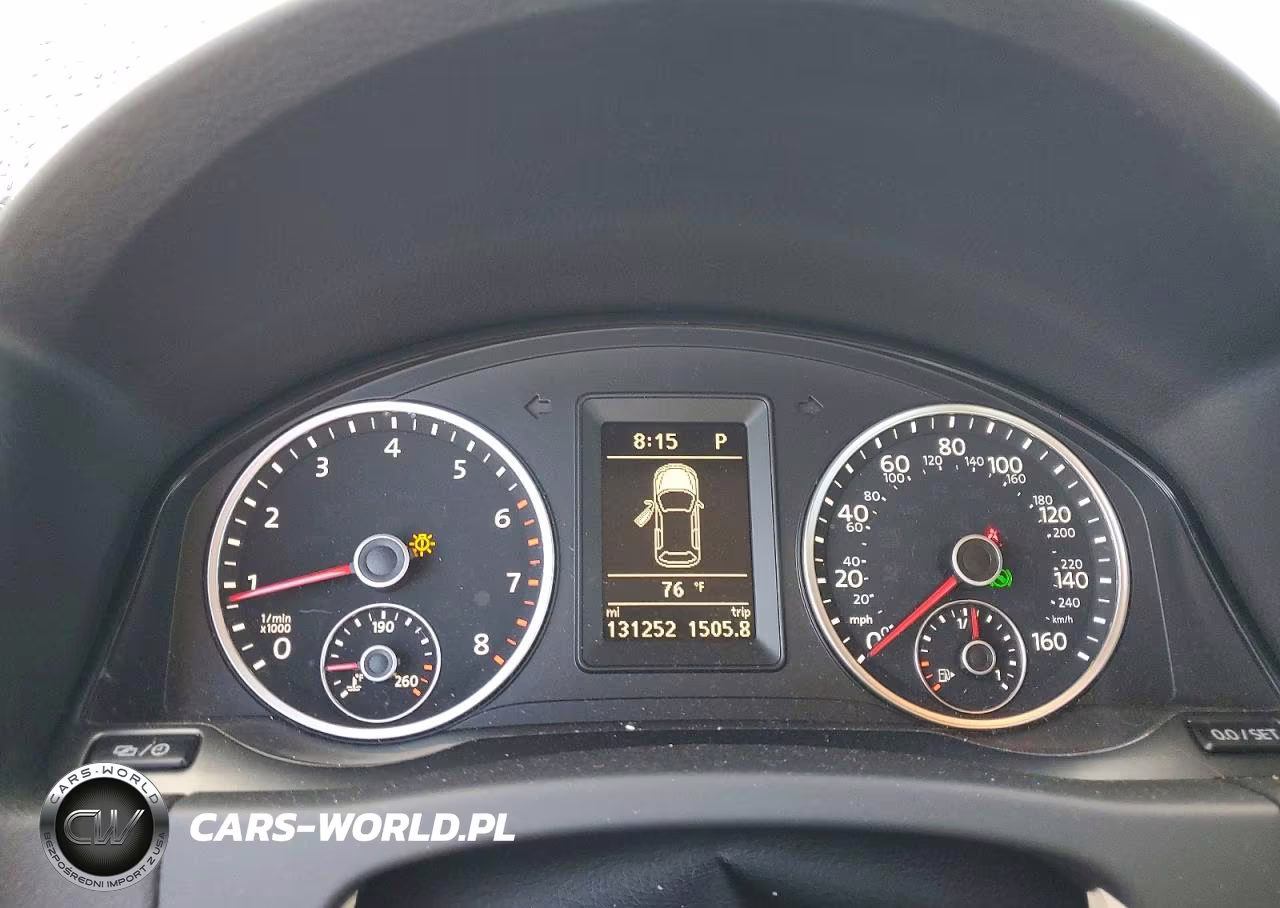 2017 Volkswagen Tiguan S VIN:WVGBV7AX8HK025545 - 9