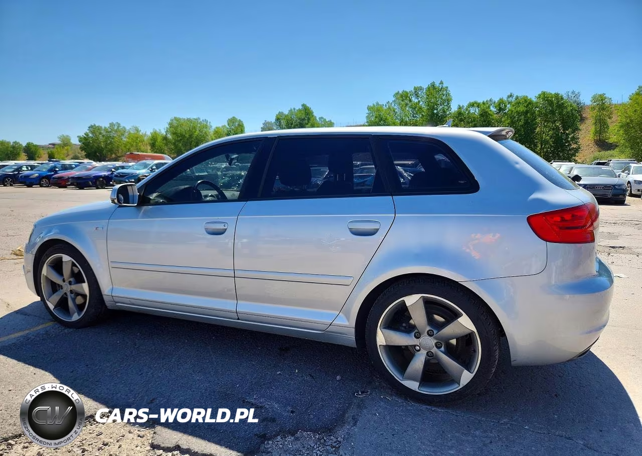 2011 Audi A3 Premium Plus VIN:WAUKJAFM8BA007035 - 2