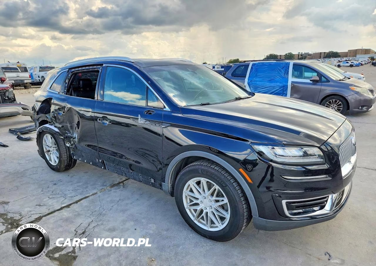 2019 Lincoln Nautilus Reserve VIN:2LMPJ8L92KBL61722 - 4