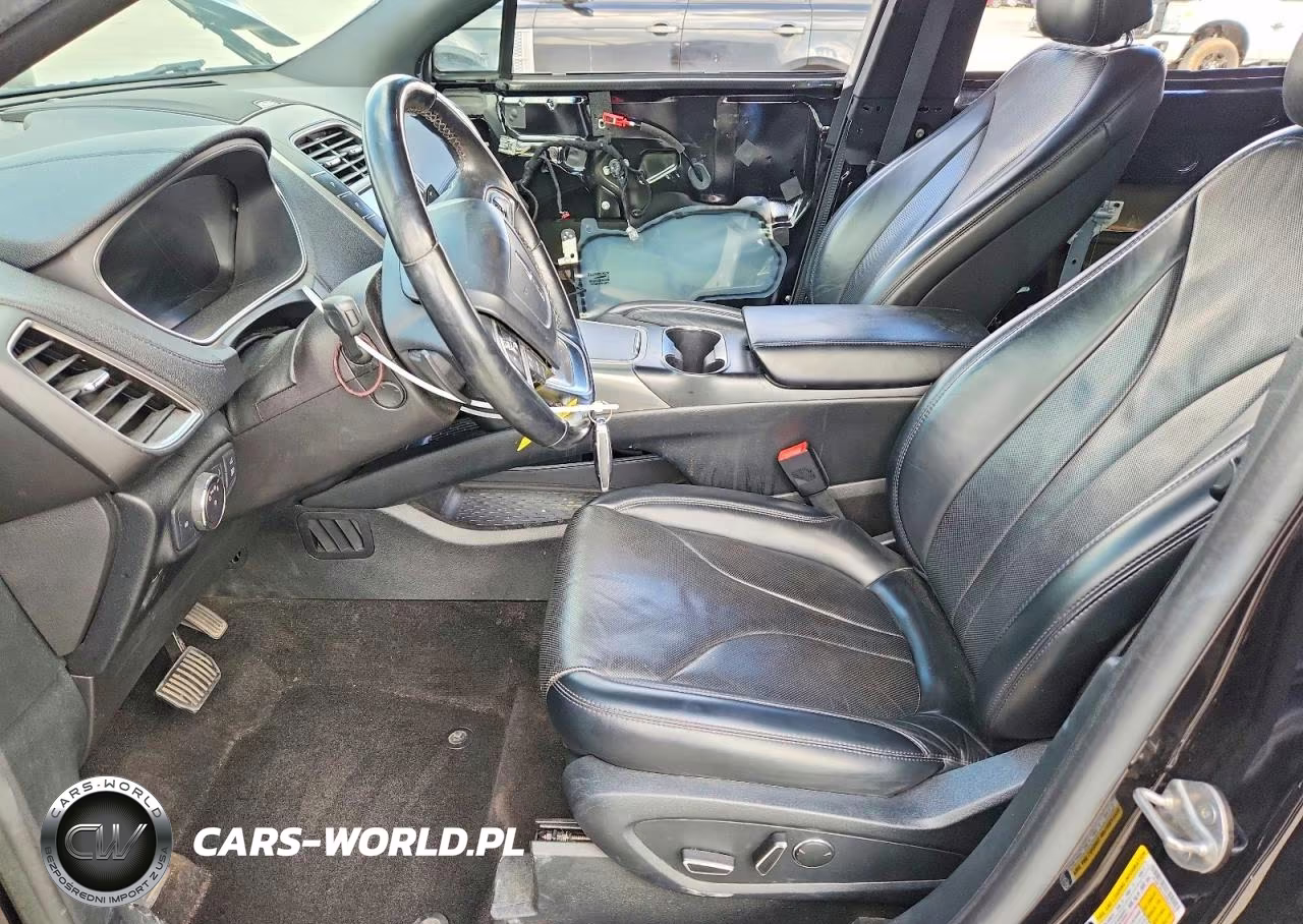 2019 Lincoln Nautilus Reserve VIN:2LMPJ8L92KBL61722 - 7