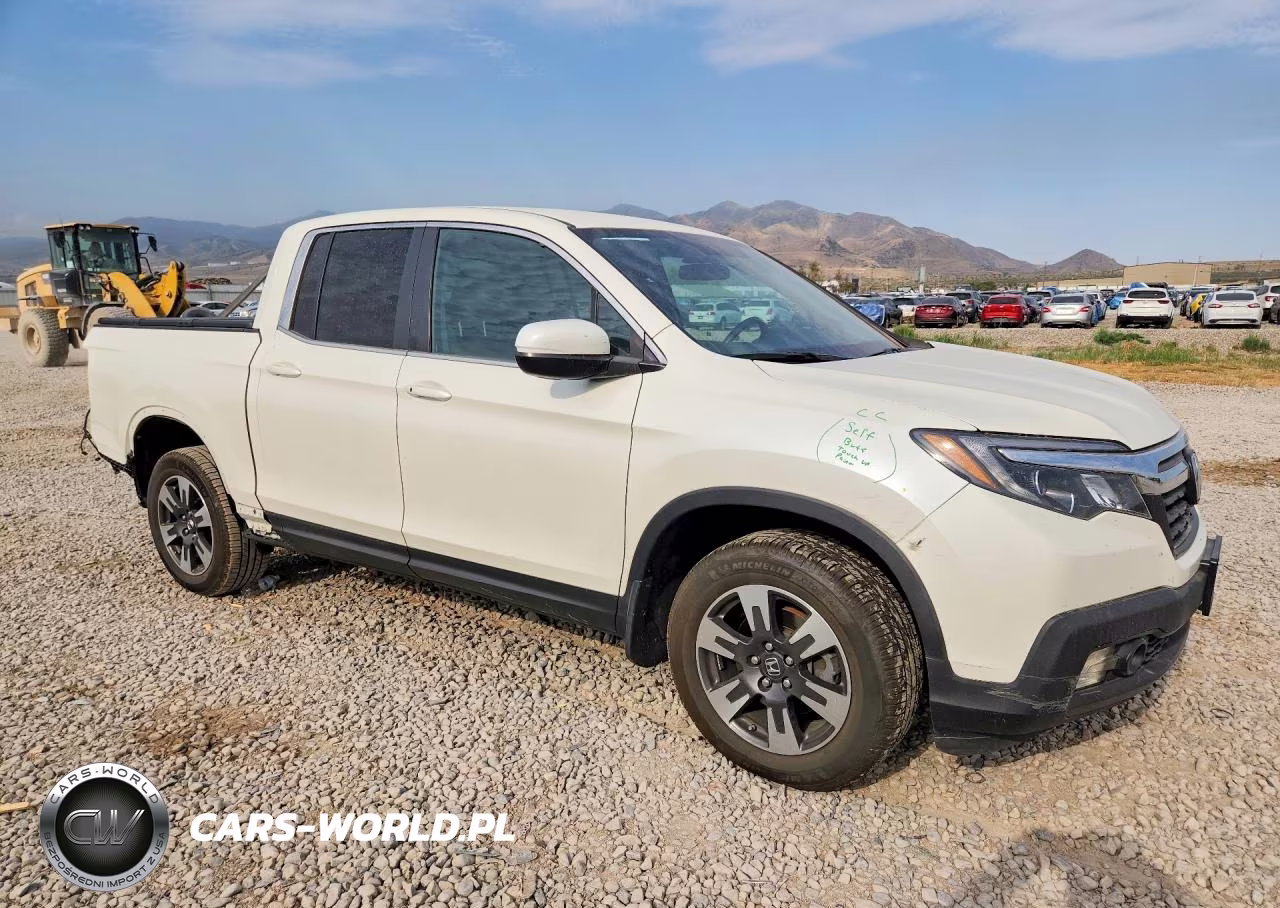 2017 Honda Ridgeline Rtl VIN:5FPYK3F59HB010841 - 4