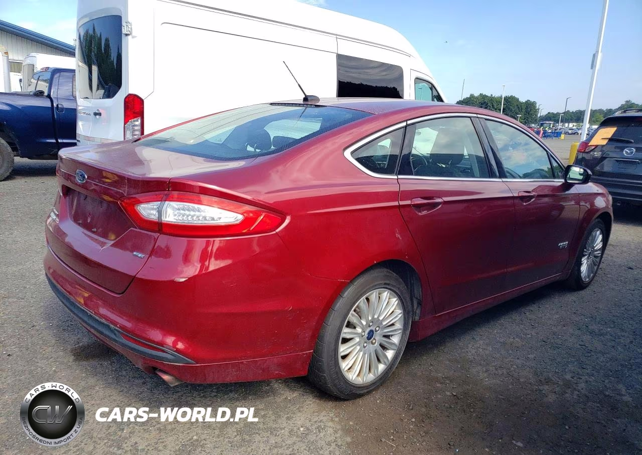 2014 Ford Fusion Se Phev VIN:3FA6P0PU2ER382625 - 3