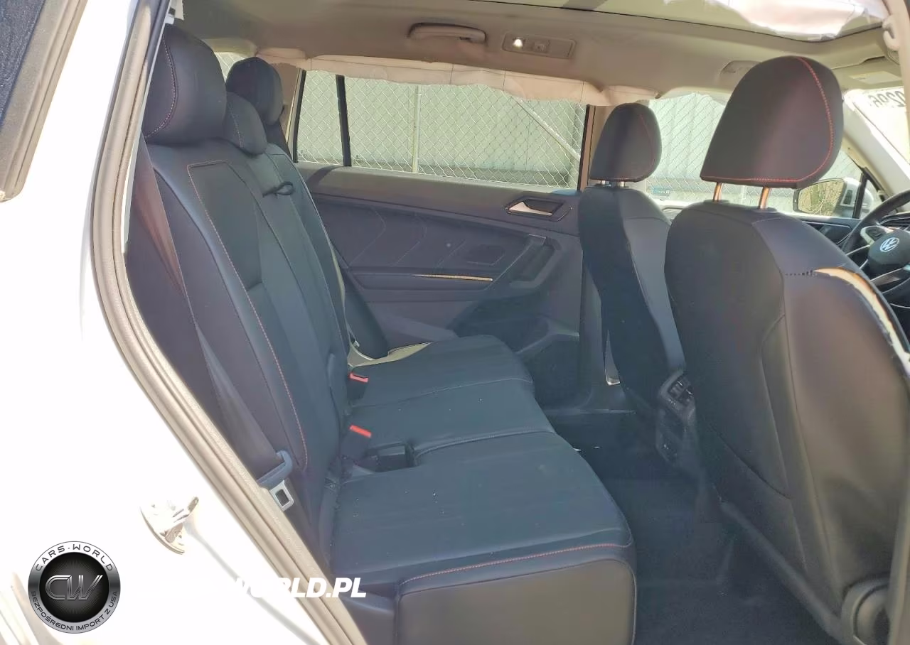 2024 Volkswagen Tiguan Wolfsburg VIN:3VVAB7AX8RM223837 - 11