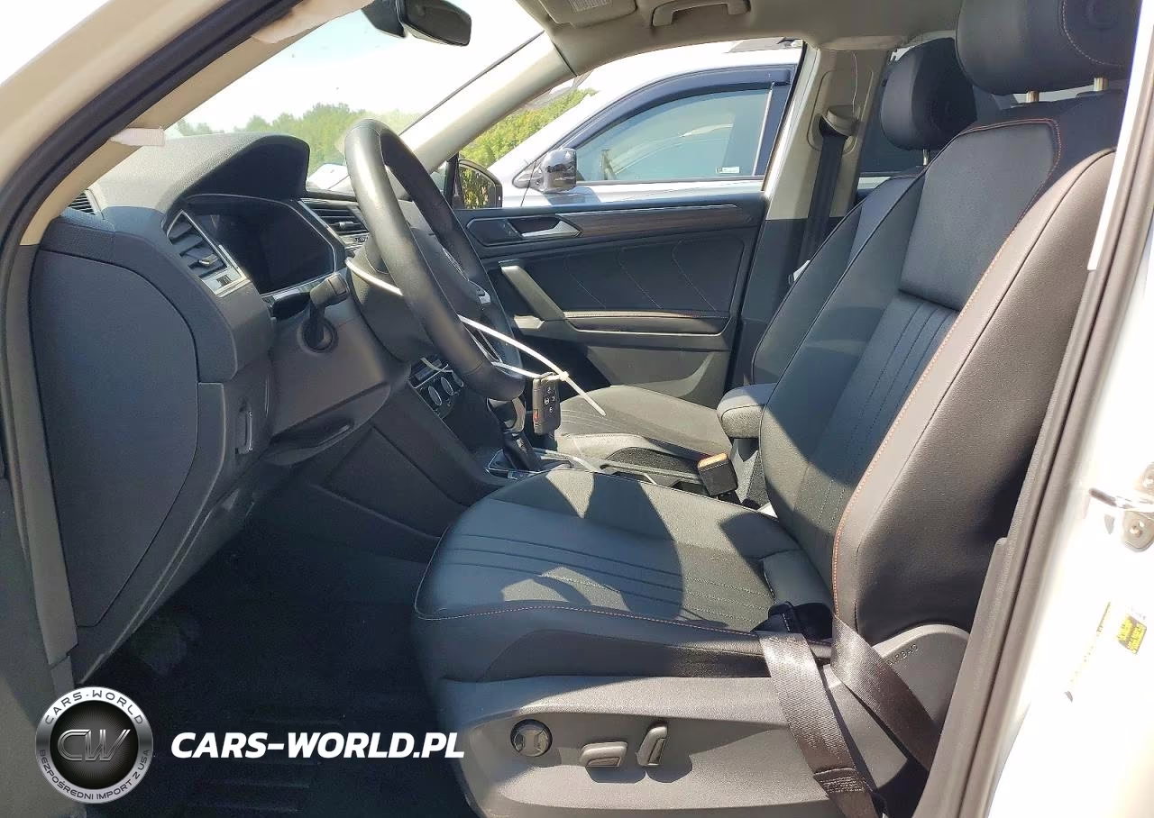 2024 Volkswagen Tiguan Wolfsburg VIN:3VVAB7AX8RM223837 - 7