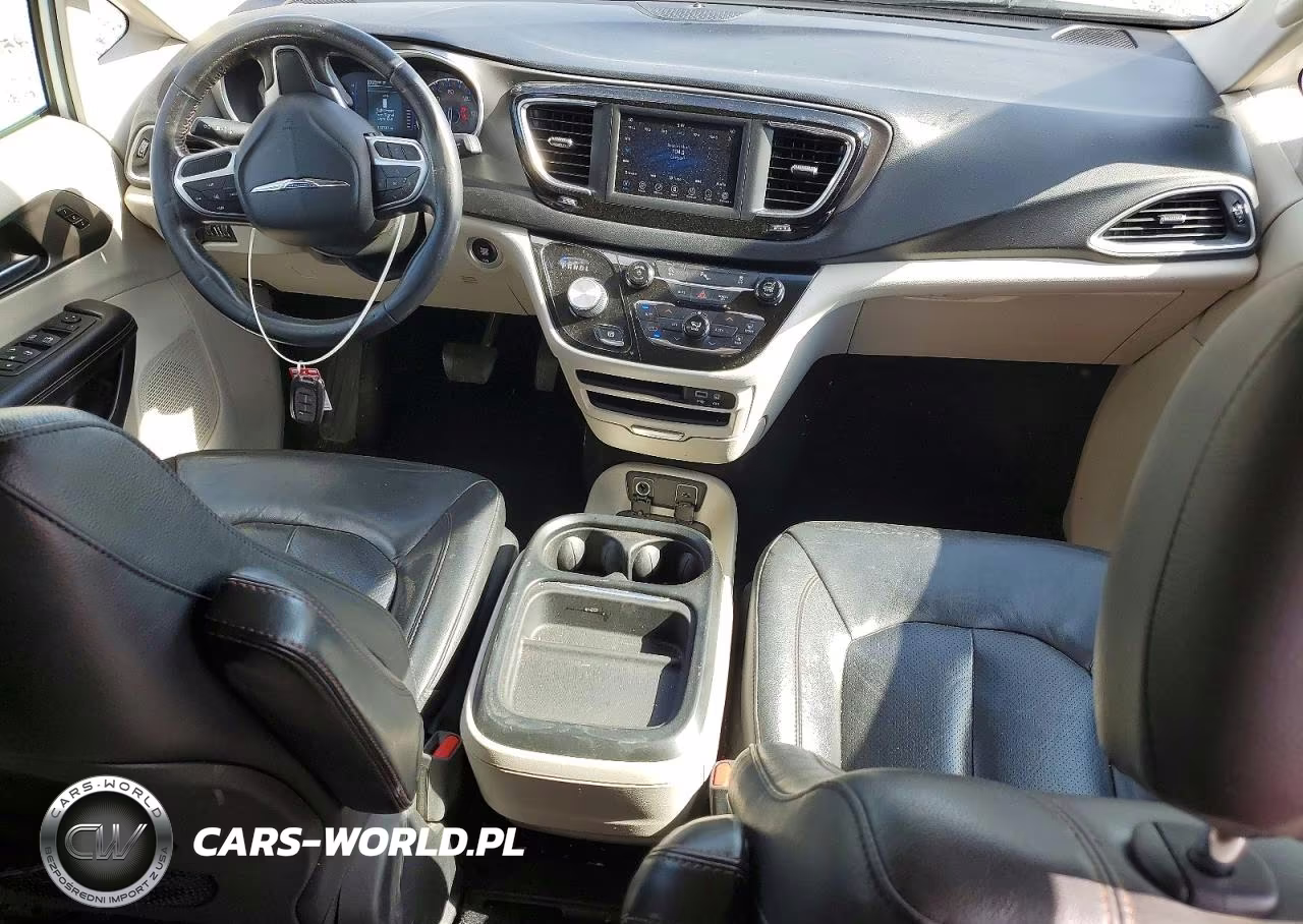 2020 Chrysler Pacifica Touring L VIN:2C4RC1BG2LR275250 - 8