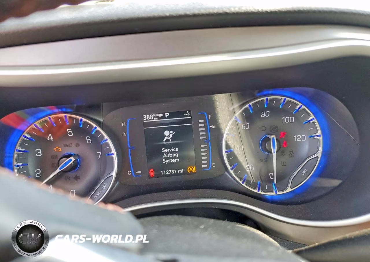 2020 Chrysler Pacifica Touring L VIN:2C4RC1BG2LR275250 - 9