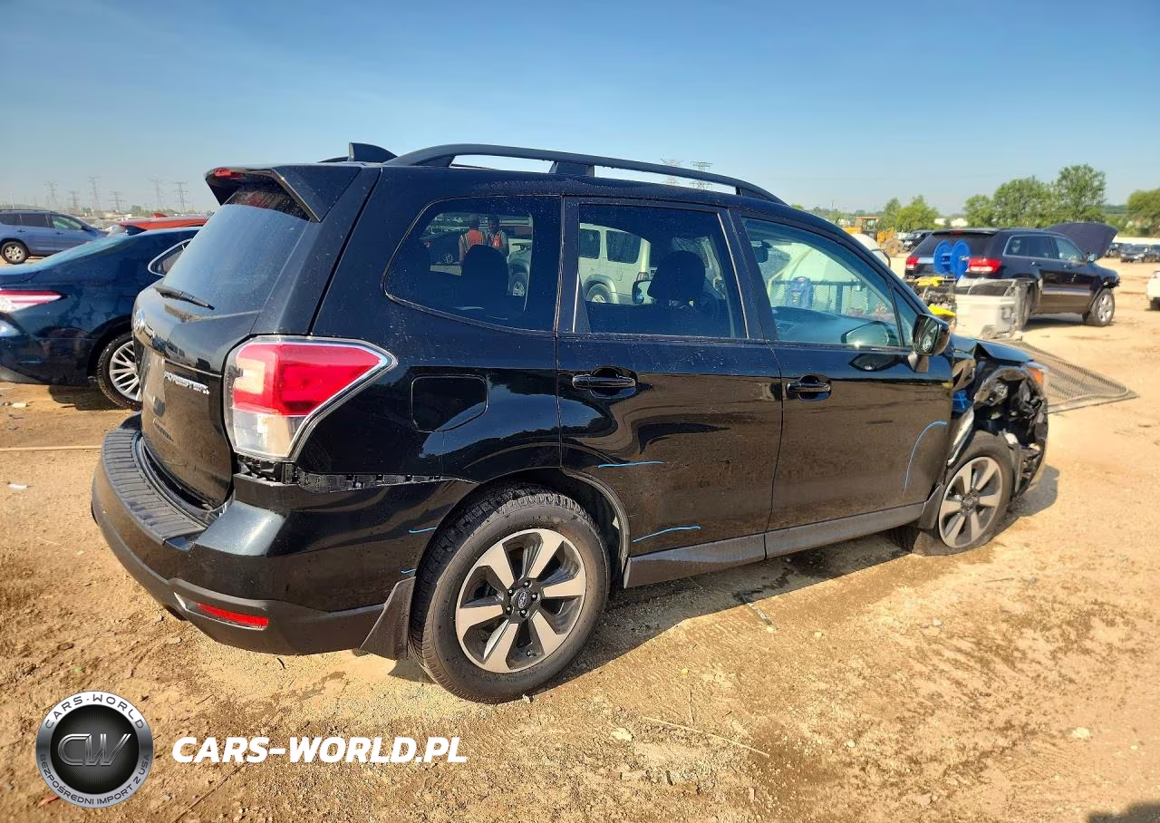 2018 Subaru Forester 2.5I Premium VIN:JF2SJAEC2JH589488 - 3