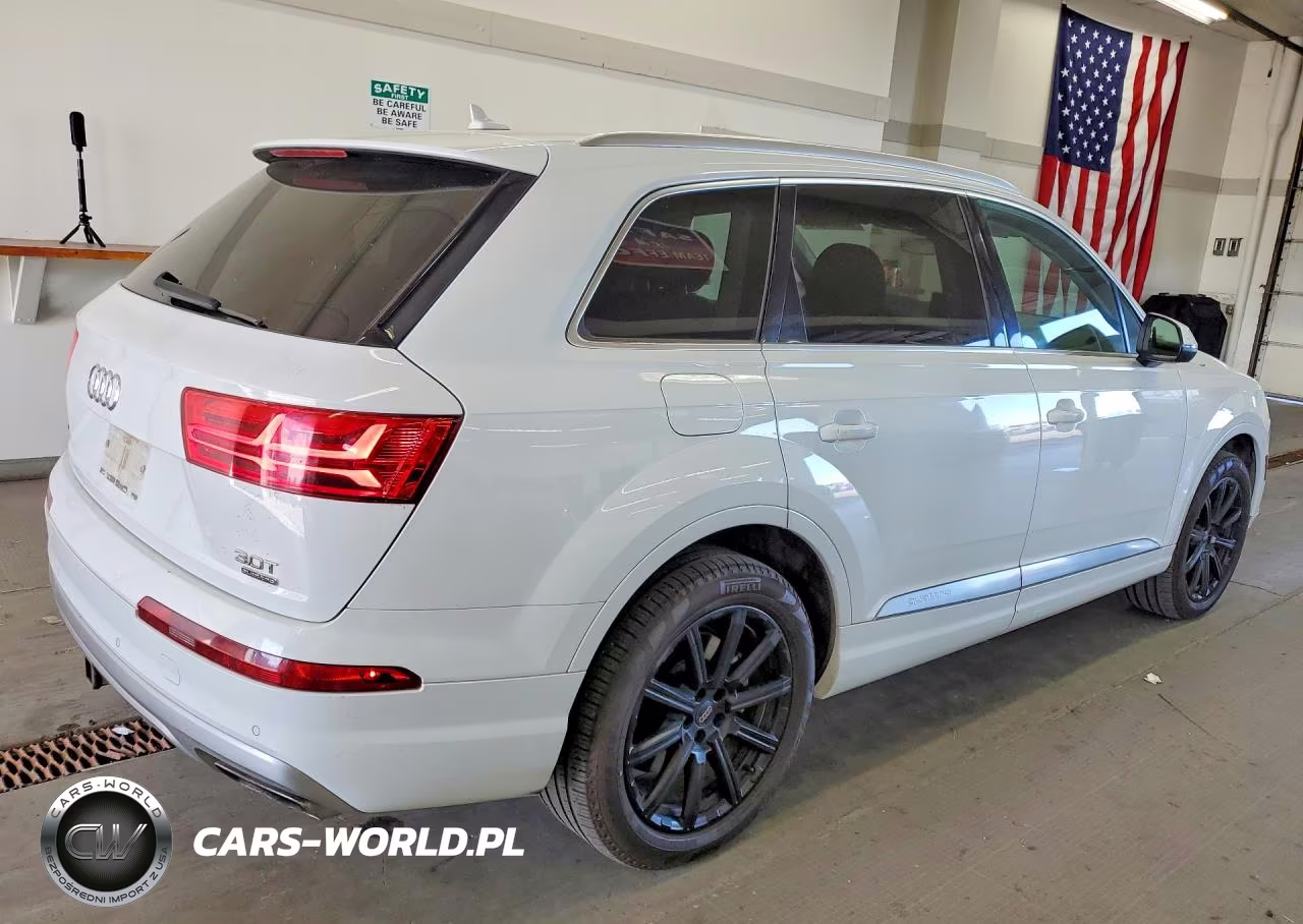 2017 Audi Q7 Premium Plus VIN:WA1LAAF70HD016217 - 3
