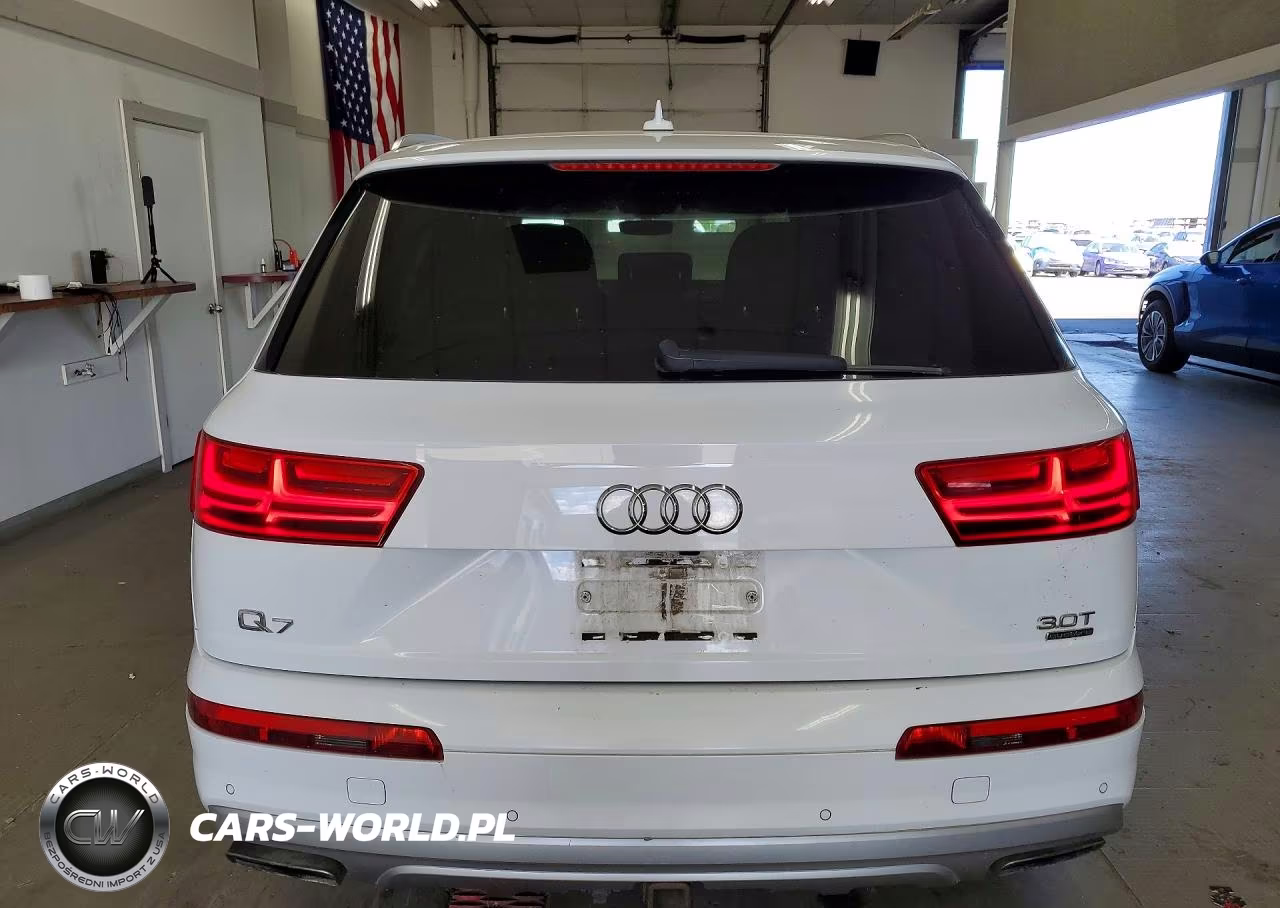 2017 Audi Q7 Premium Plus VIN:WA1LAAF70HD016217 - 6