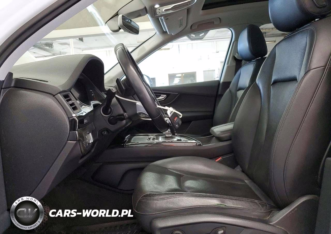 2017 Audi Q7 Premium Plus VIN:WA1LAAF70HD016217 - 7