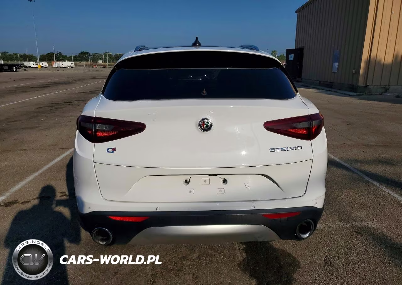 2018 Alfa Romeo Stelvio Ti VIN:ZASFAKBN2J7B99712 - 6