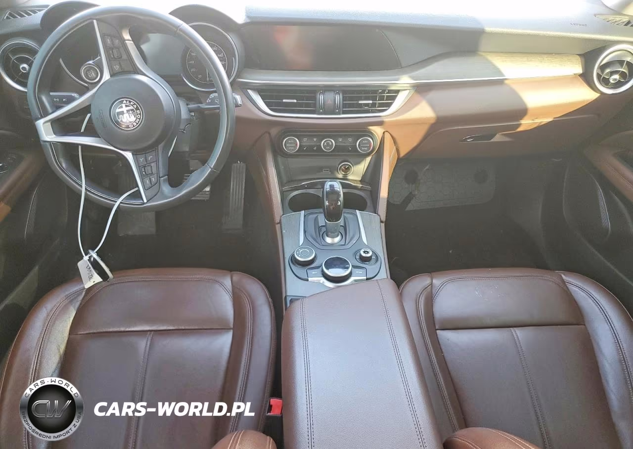 2018 Alfa Romeo Stelvio Ti VIN:ZASFAKBN2J7B99712 - 8