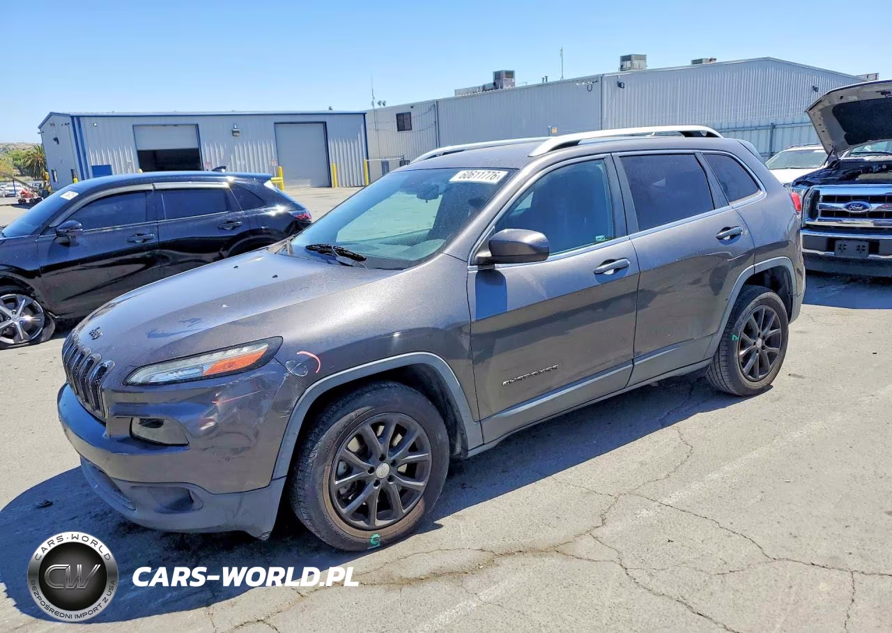 2016 Jeep Cherokee Latitude – zdjęcie 1 z 12