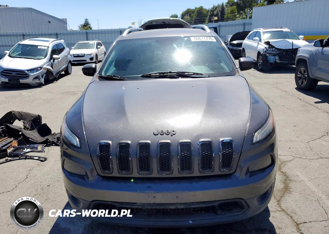 2016 Jeep Cherokee Latitude VIN:1C4PJLCB7GW274104 - 5