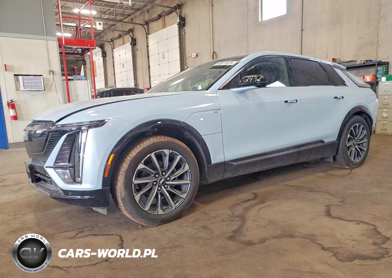 2024 Cadillac Lyriq Sport
