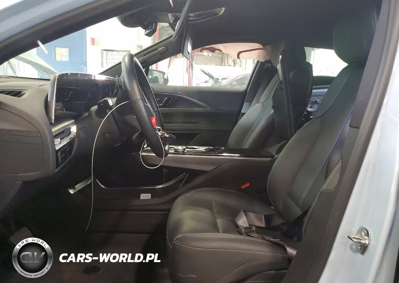 2024 Cadillac Lyriq Sport VIN:1GYKPTRL9RZ140814 - 7