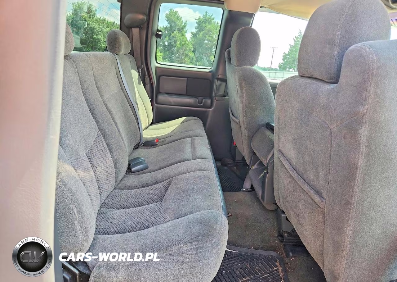 2003 Chevrolet Silverado C1500 VIN:2GCEC19TX31331063 - 10