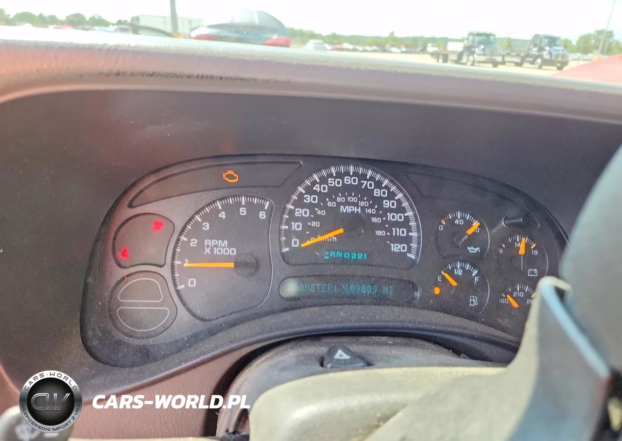 2003 Chevrolet Silverado C1500 VIN:2GCEC19TX31331063 - 9