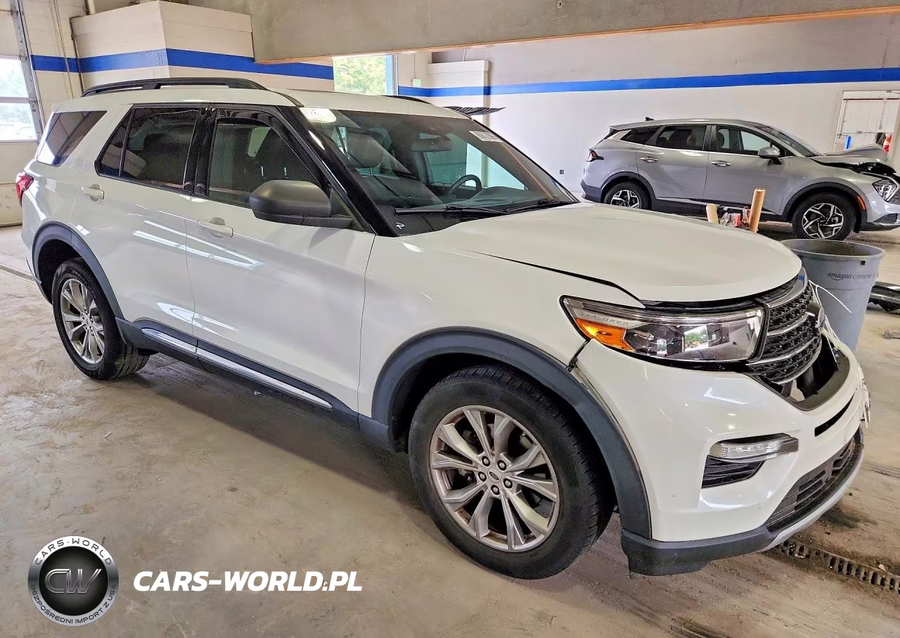 2020 Ford Explorer Xlt VIN:1FMSK8DH8LGB80692 - 4