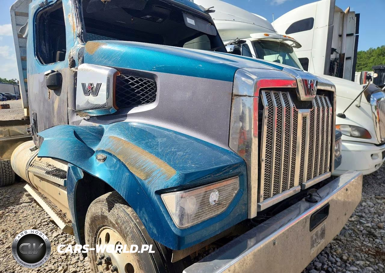 2025 Western Star 47X Chassis Semi Truck VIN:3BHJBPDV6SDWB6287 - 10