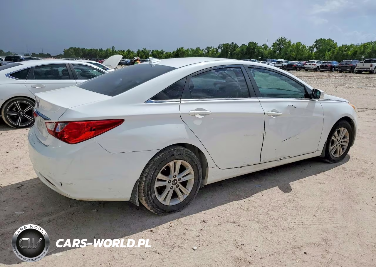 2012 Hyundai Sonata Gls VIN:5NPEB4AC2CH437473 - 3
