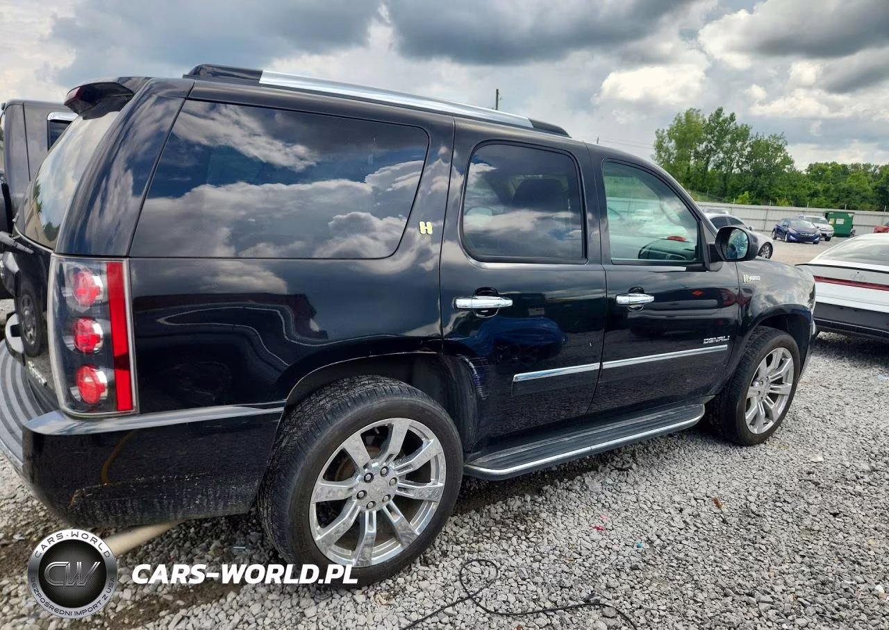 2010 GMC Yukon Denali Hybrid VIN:1GKUKGEJ4AR160888 - 3