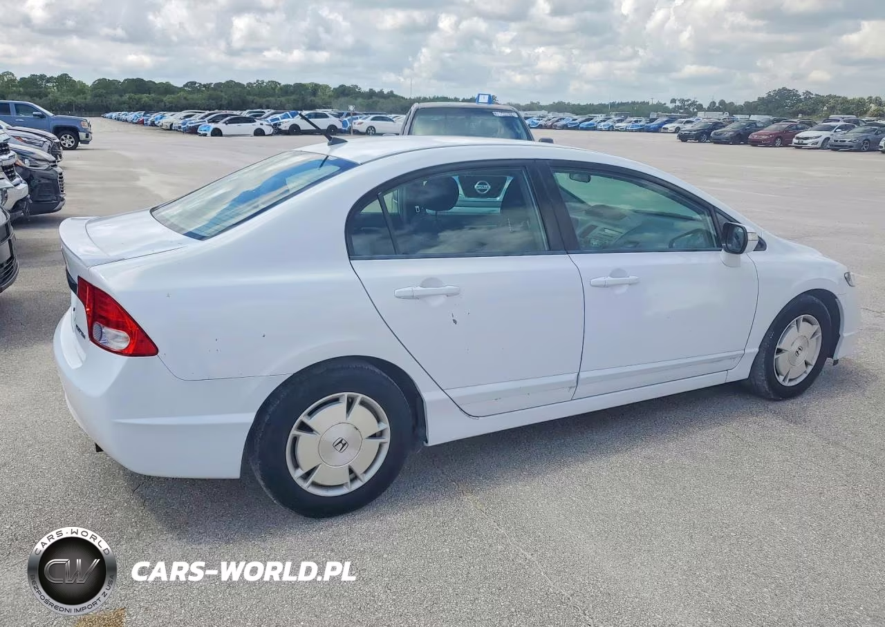 2011 Honda Civic Hybrid VIN:JHMFA3F24BS000137 - 3