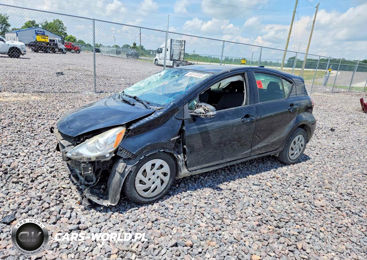 2016 Toyota Prius C Two