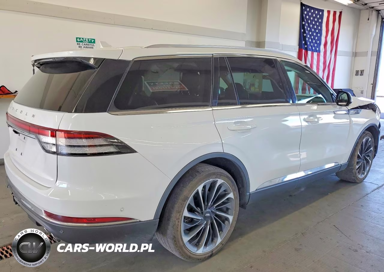 2020 Lincoln Aviator Reserve VIN:5LM5J7XC4LGL05484 - 3
