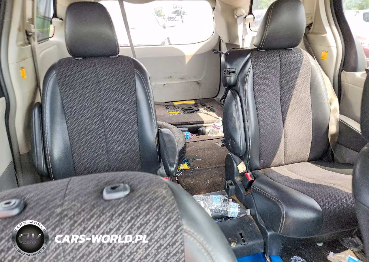 2013 Toyota Sienna Sport VIN:5TDXK3DC3DS360963 - 11