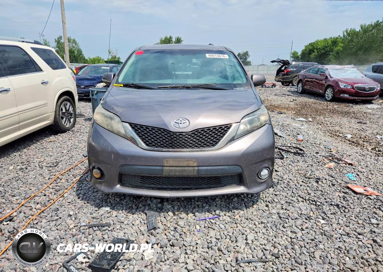 2013 Toyota Sienna Sport VIN:5TDXK3DC3DS360963 - 5