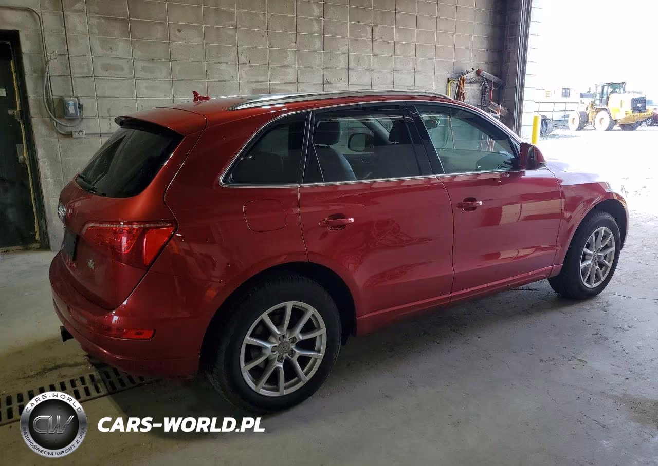 2010 Audi Q5 Premium Plus VIN:WA1LKAFP5AA008036 - 3