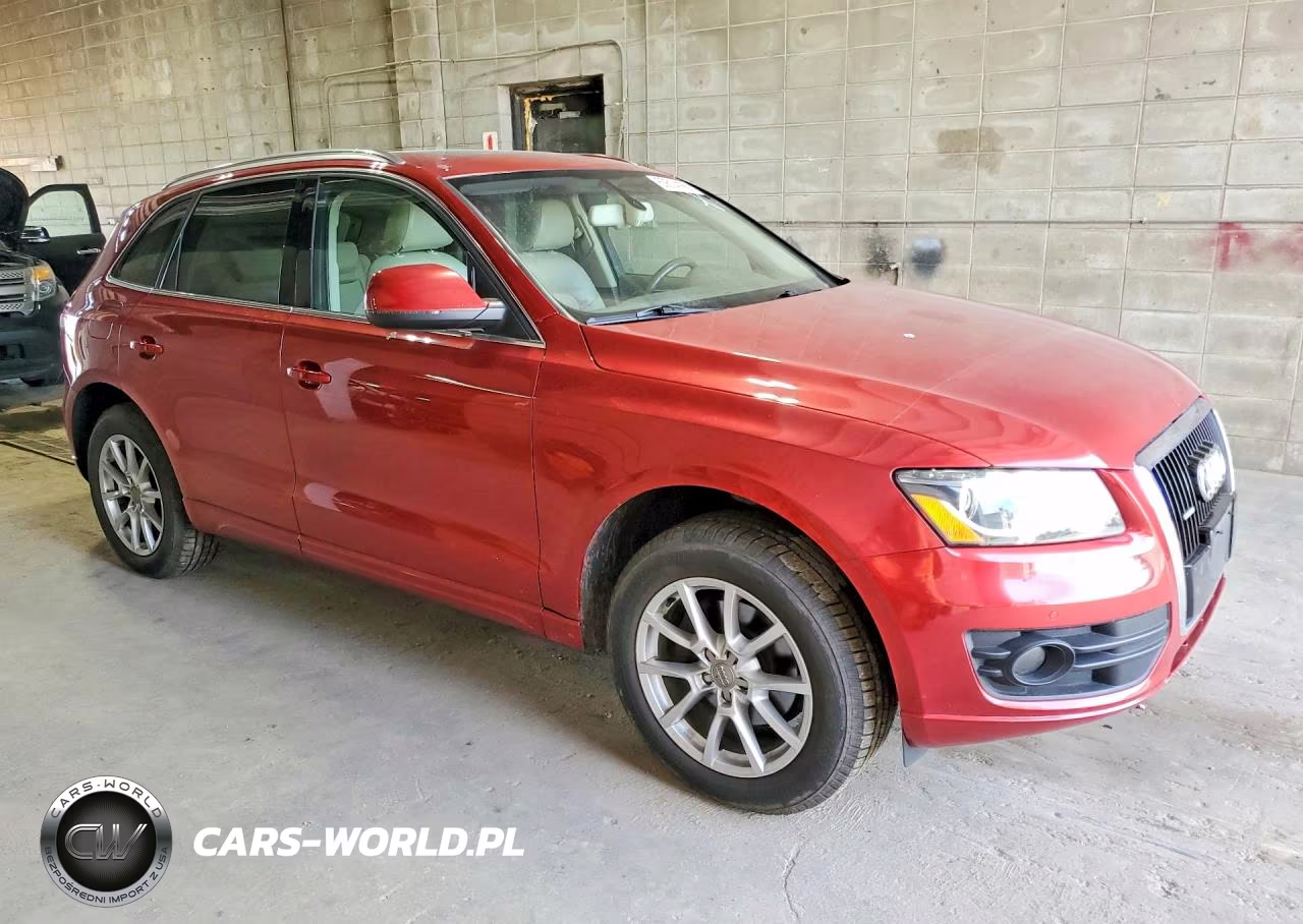 2010 Audi Q5 Premium Plus VIN:WA1LKAFP5AA008036 - 4