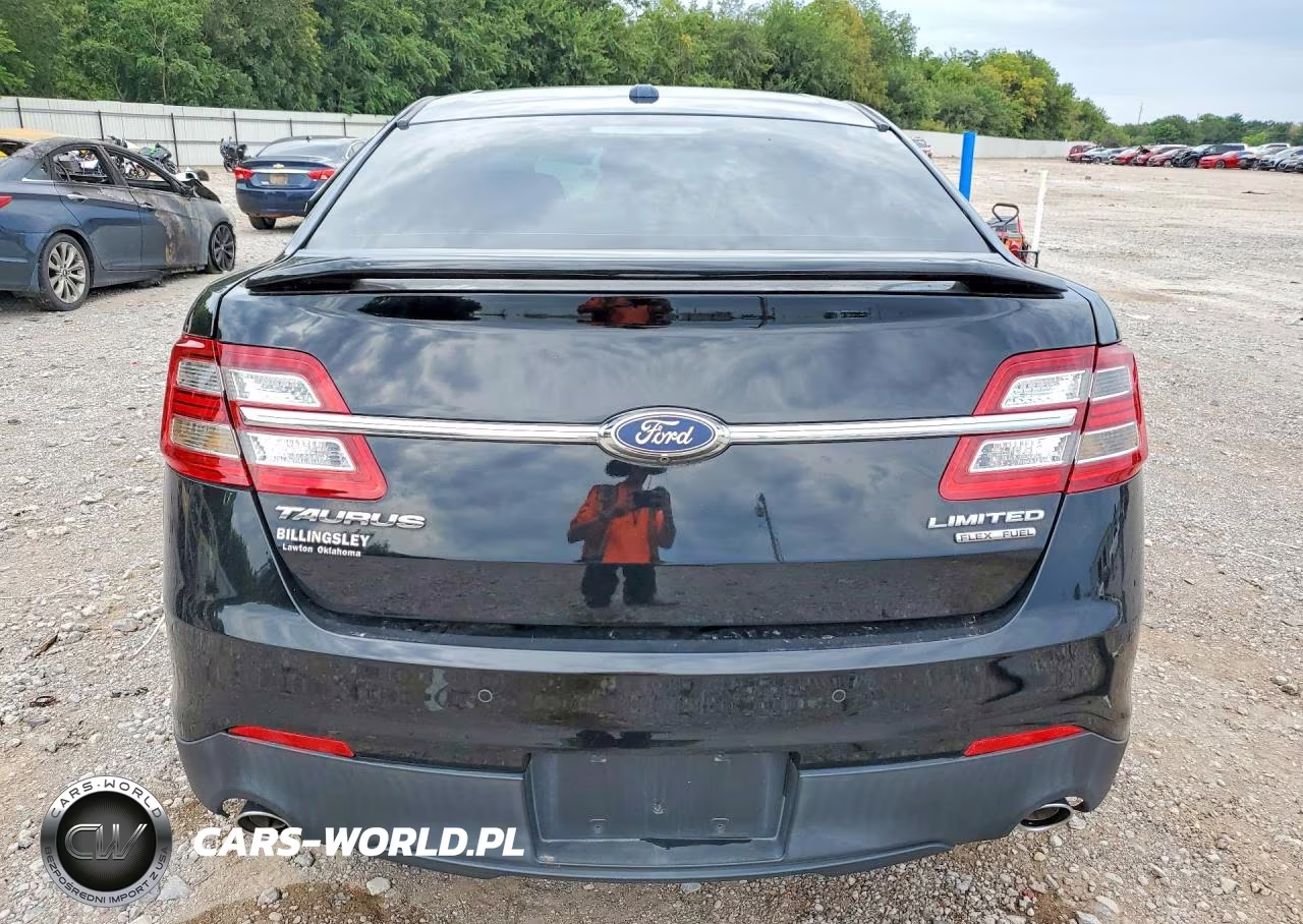 2017 Ford Taurus Limited VIN:1FAHP2F83HG127759 - 6