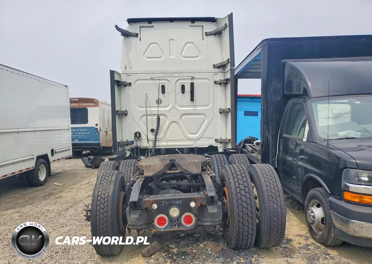2019 Freightliner Cascadia 125 Semi Truck VIN:3AKJGLDRXKSJW7569 - 6
