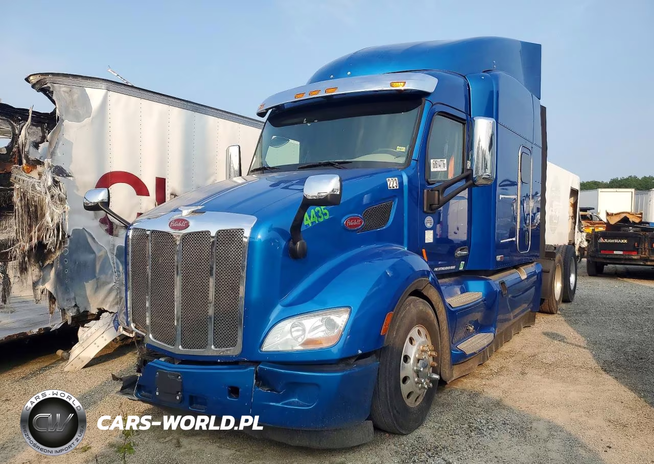 2018 Peterbilt 579 Trucks