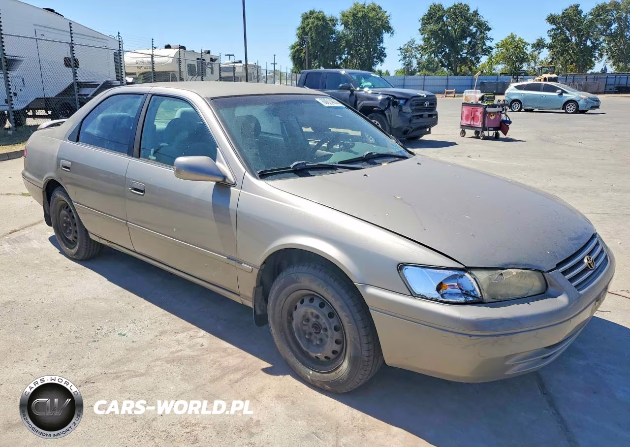 1999 Toyota Camry Le VIN:4T1BG22K6XU515033 - 4
