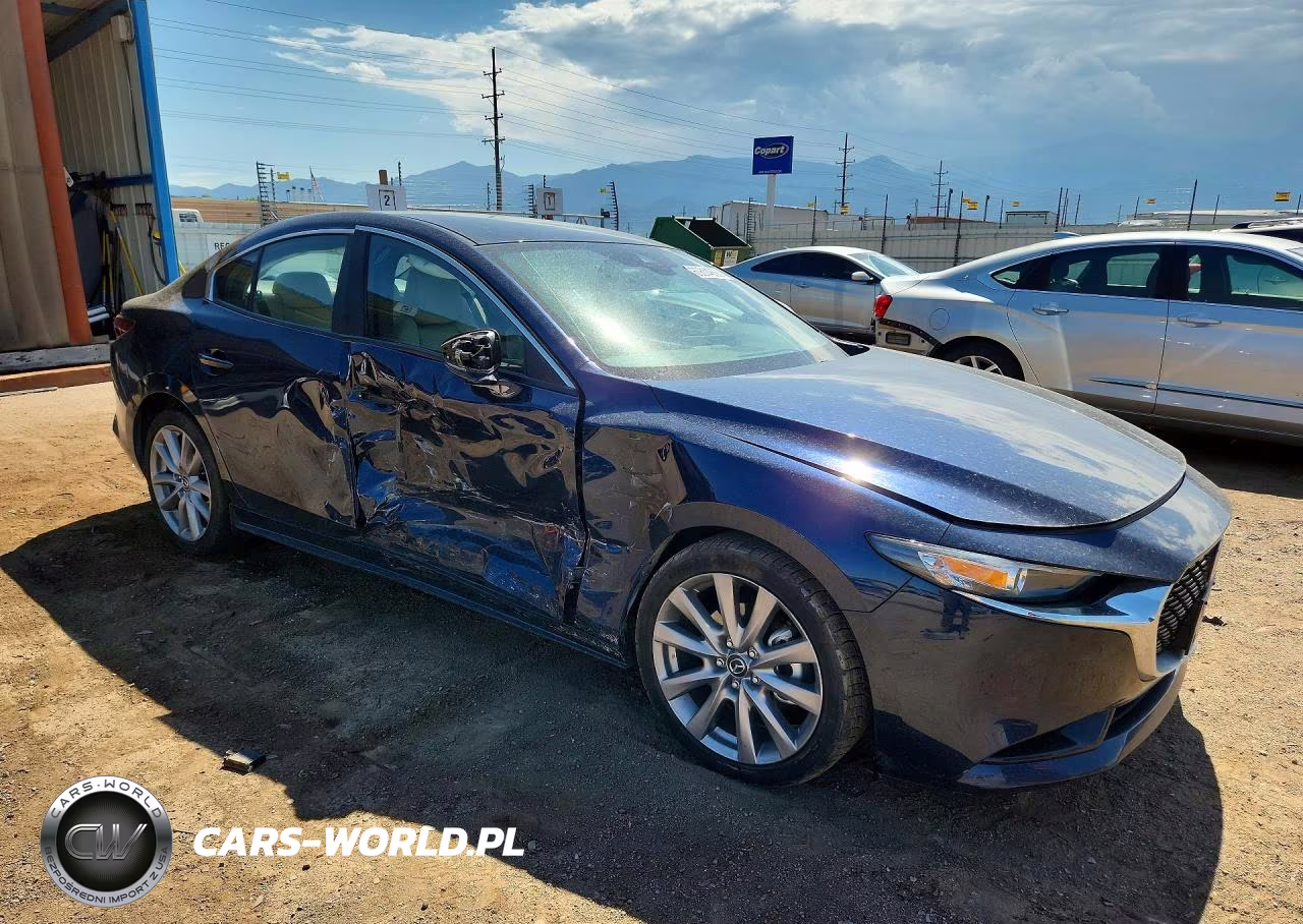 2020 Mazda 3 Preferred VIN:3MZBPBDM4LM136935 - 4
