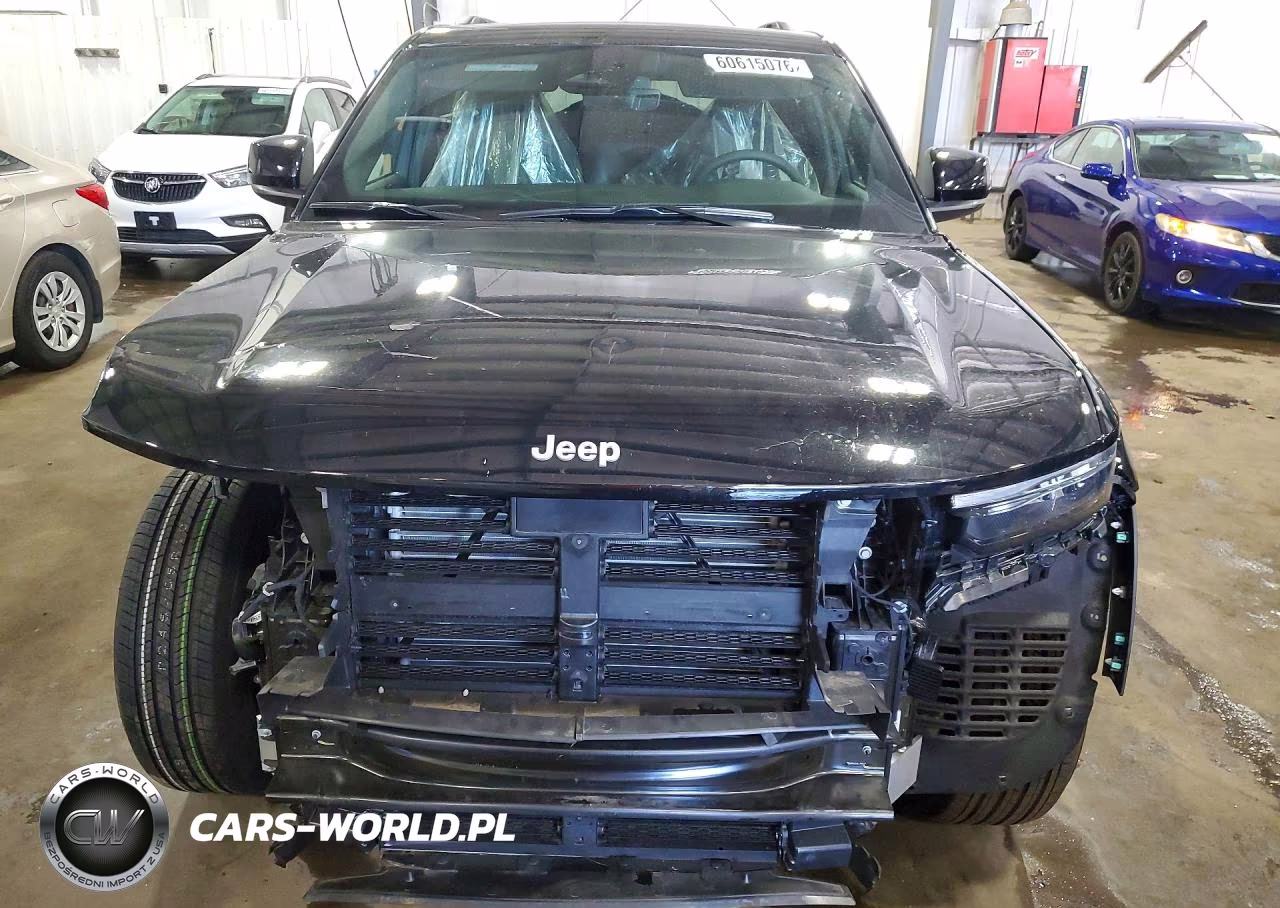 2026 Jeep Grand Cherokee Base VIN:1C4RJHAG5TC218128 - 5
