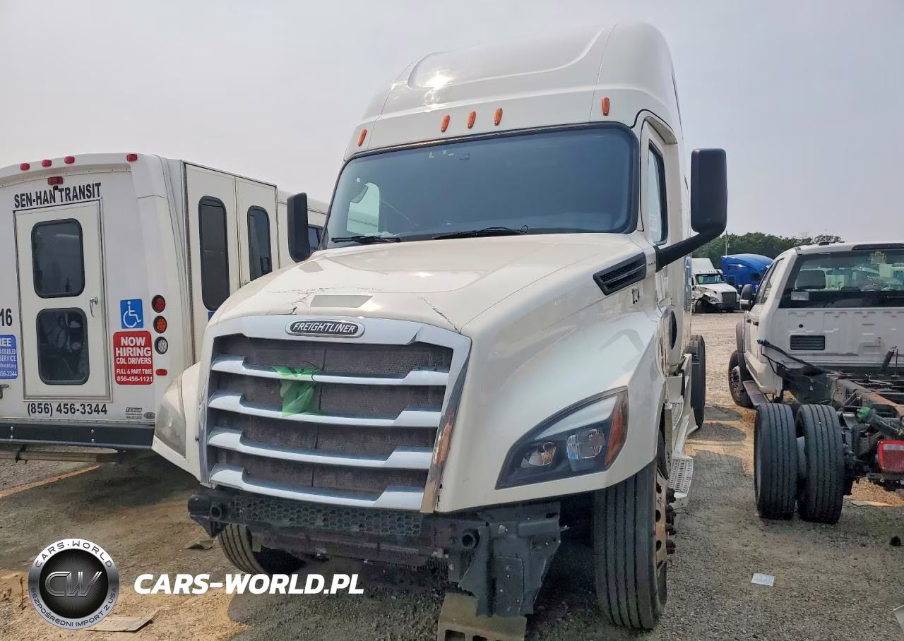 2019 Freightliner Cascadia Trucks