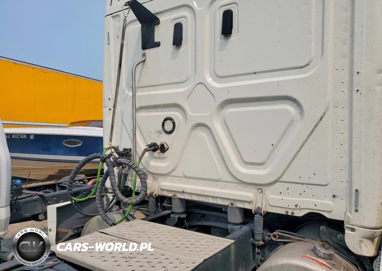 2019 Freightliner Cascadia Trucks VIN:3AKJHHDR4KSKY1058 - 14