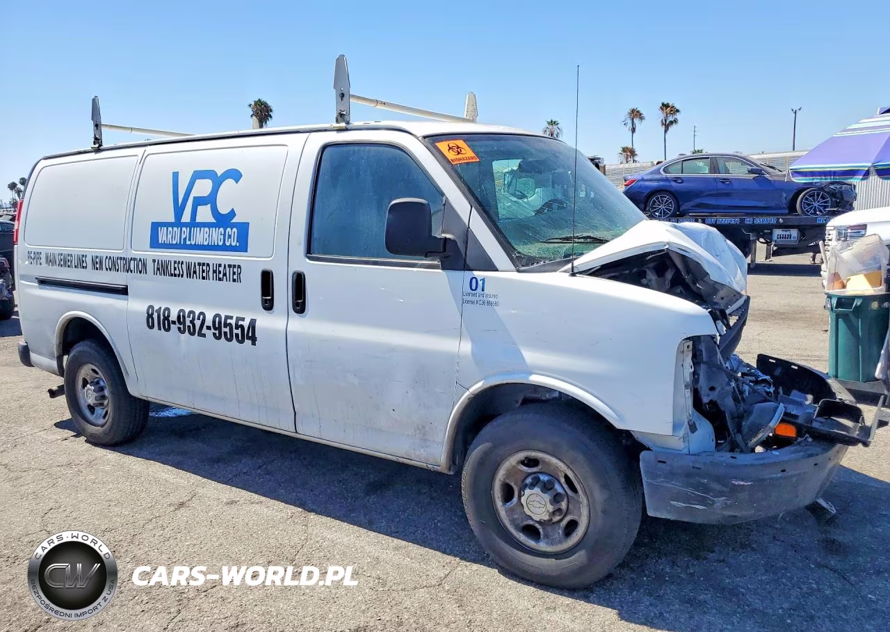 2015 Chevrolet Express G2500 VIN:1GCWGFCFXF1263334 - 4