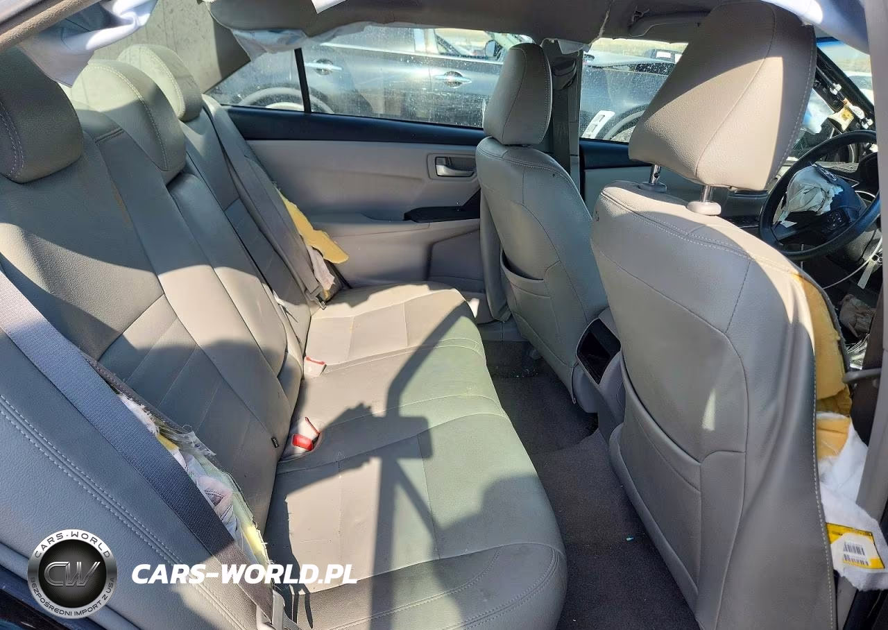 2017 Toyota Camry Le VIN:4T1BF1FK6HU351808 - 10