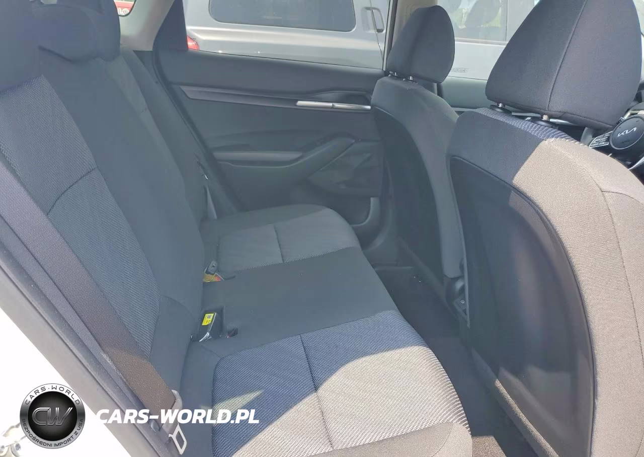 2026 Kia Seltos Lx VIN:KNDEPCAA6T7952457 - 11