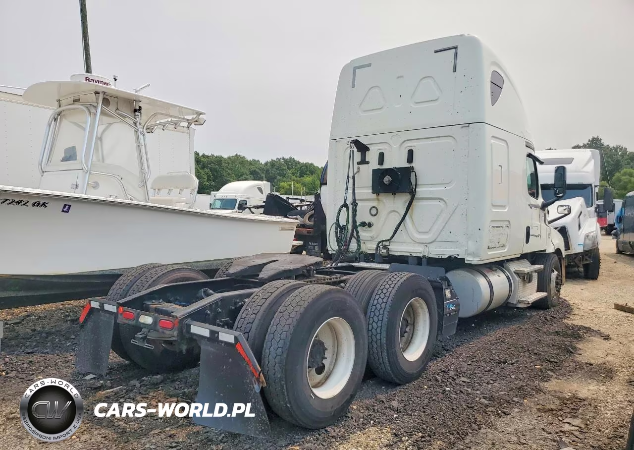 2019 Freightliner Cascadia 1 - Semi Truck VIN:3AKJHHDR0KSKP0705 - 3