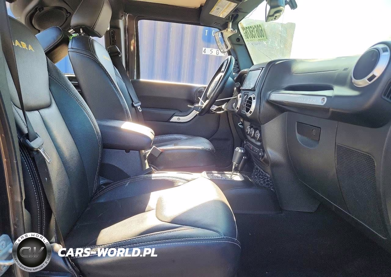 2014 Jeep Wrangler Unlimited Sahara VIN:1C4HJWEG2EL296556 - 7