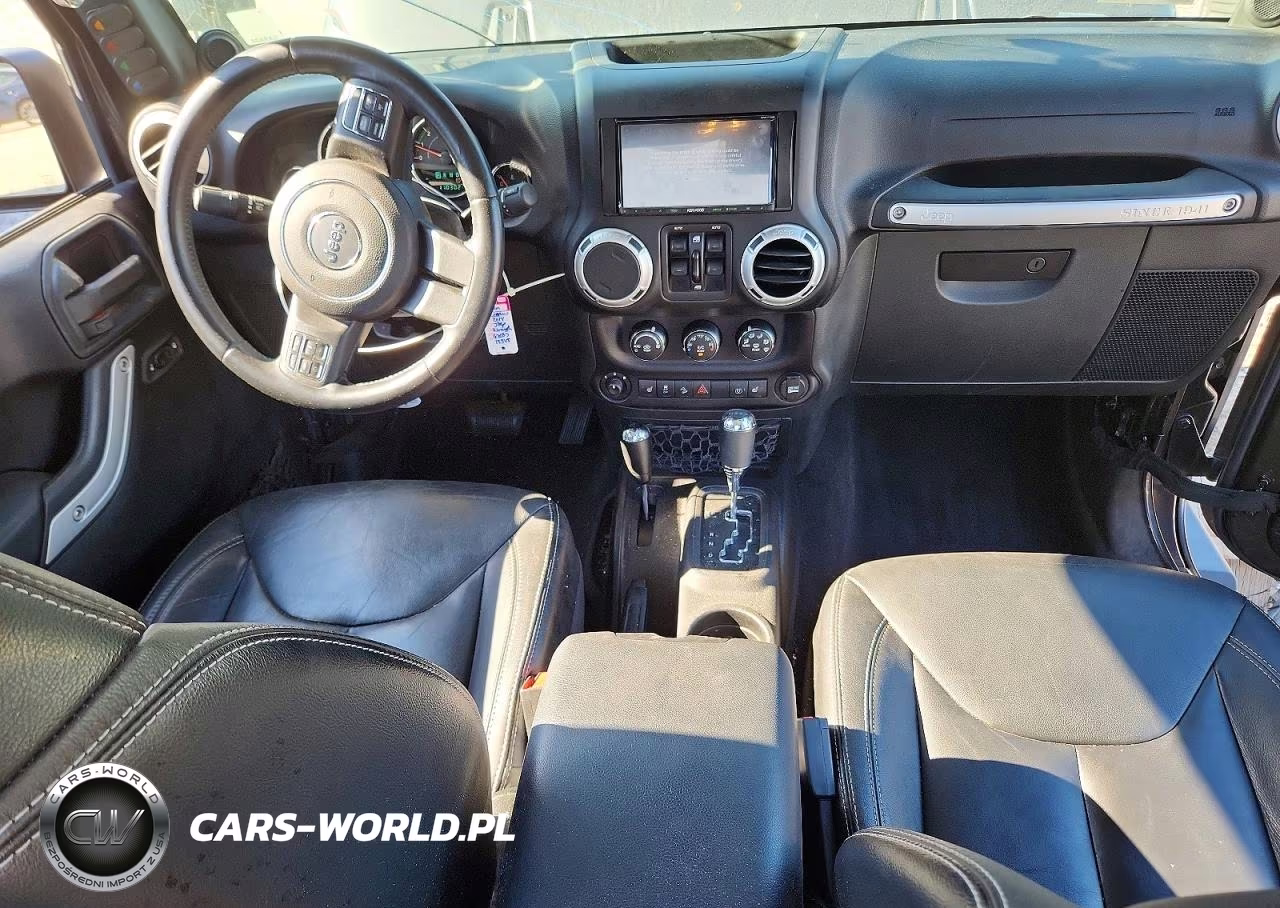 2014 Jeep Wrangler Unlimited Sahara VIN:1C4HJWEG2EL296556 - 8