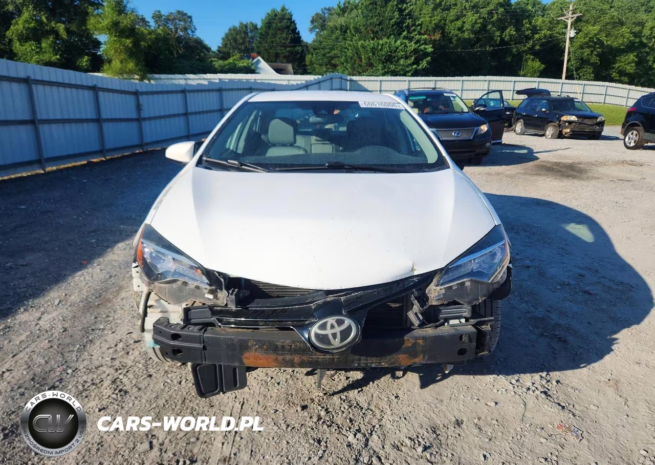 2017 Toyota Corolla Le VIN:5YFBURHE3HP635393 - 5