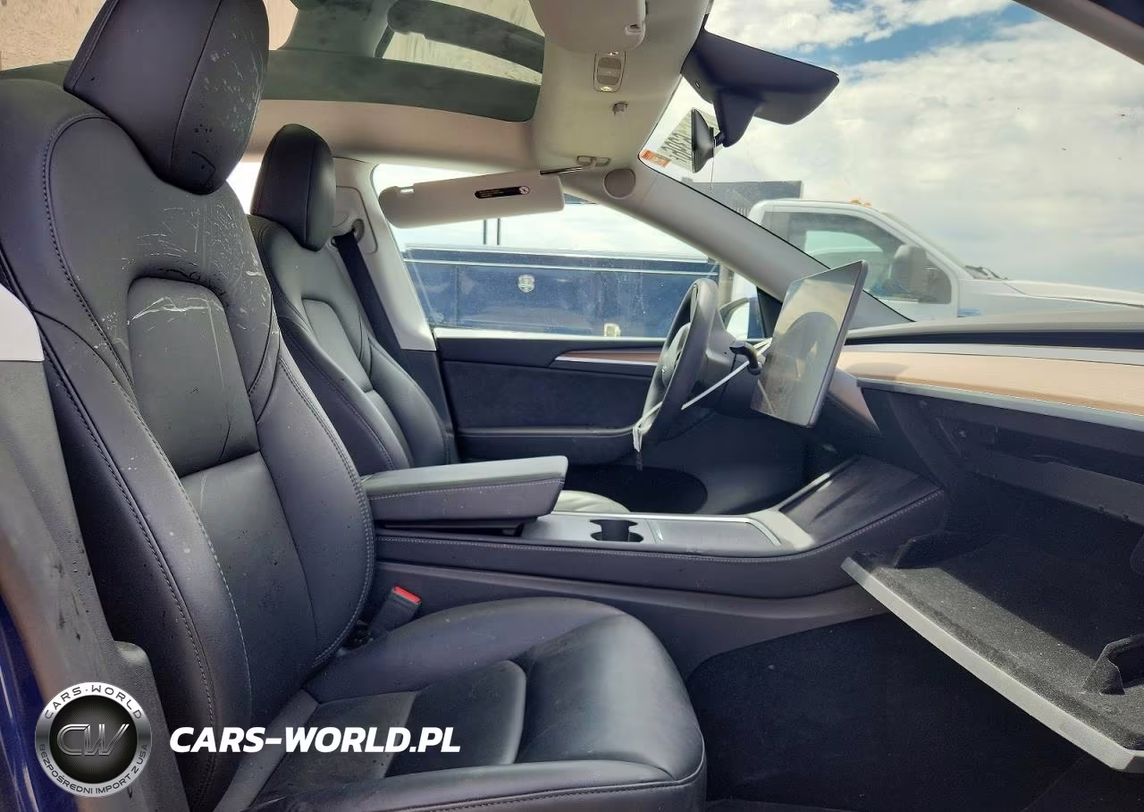 2023 Tesla Model Y VIN:7SAYGDEE8PF900461 - 7
