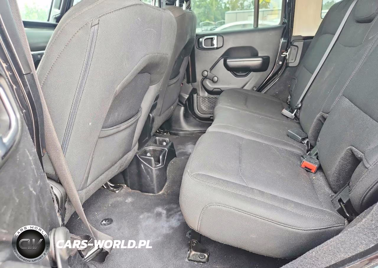 2018 Jeep Wrangler Unlimited Sport VIN:1C4HJXDGXJW145593 - 10